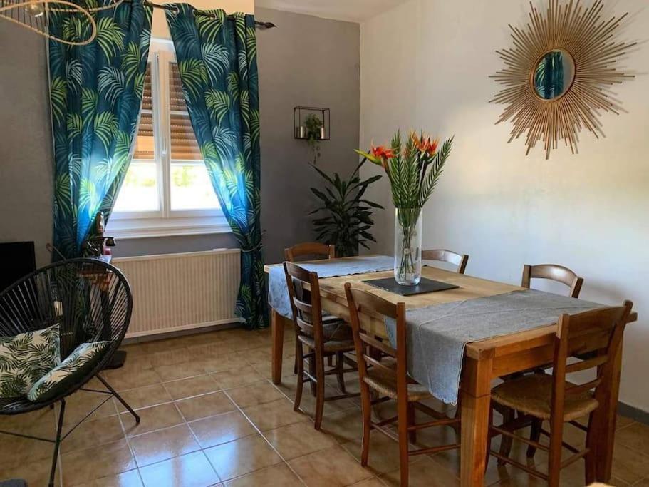 Gite Des Huskys Villa Tonnay-Charente Exterior photo